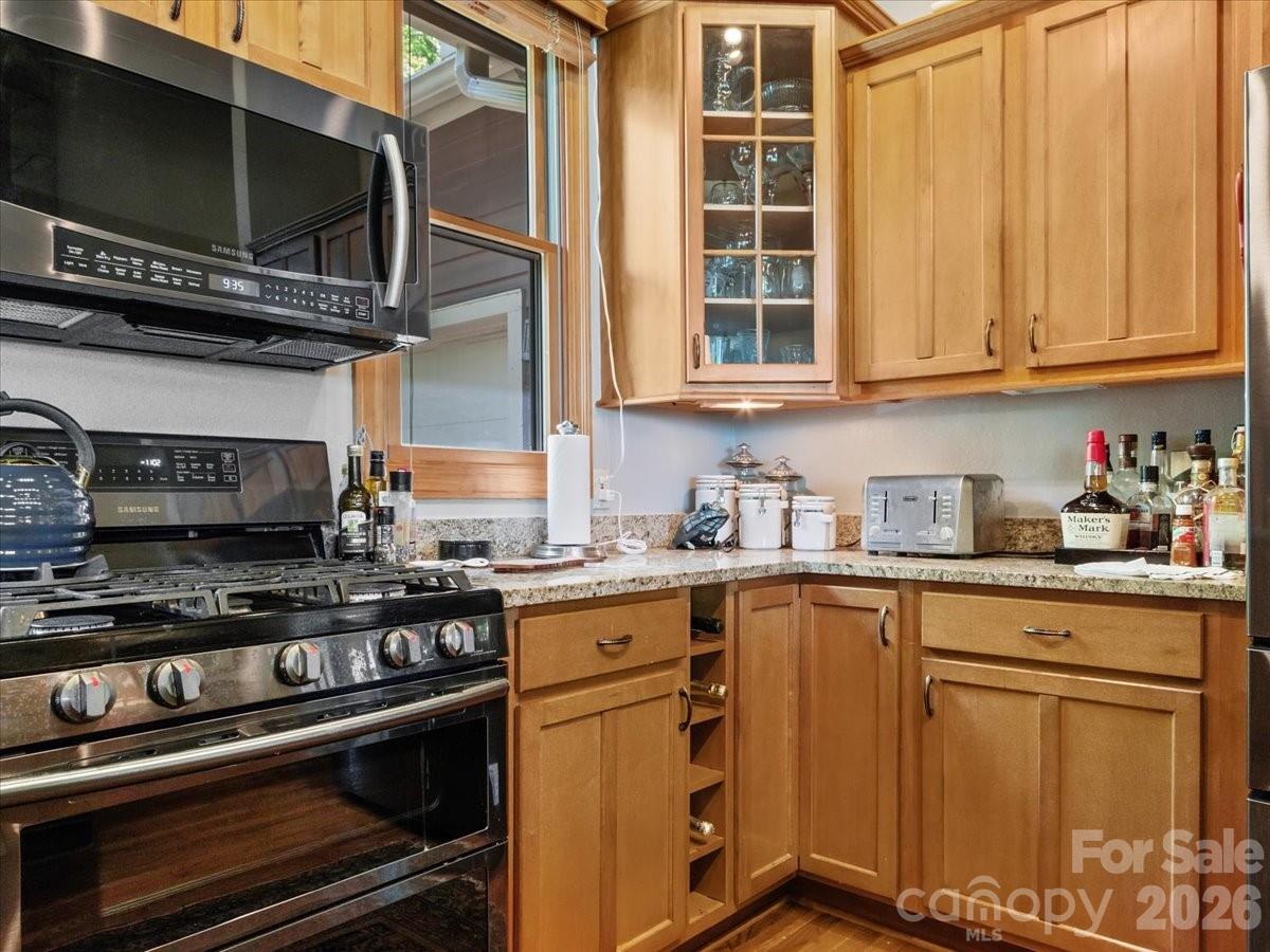 15 Ivy Point Lane Burnsville NC 28714