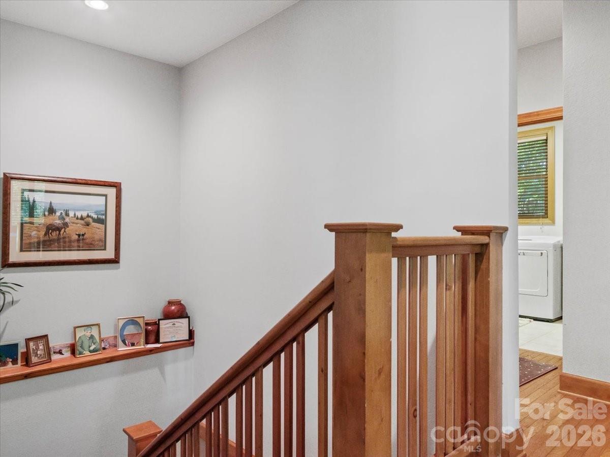 15 Ivy Point Lane Burnsville NC 28714