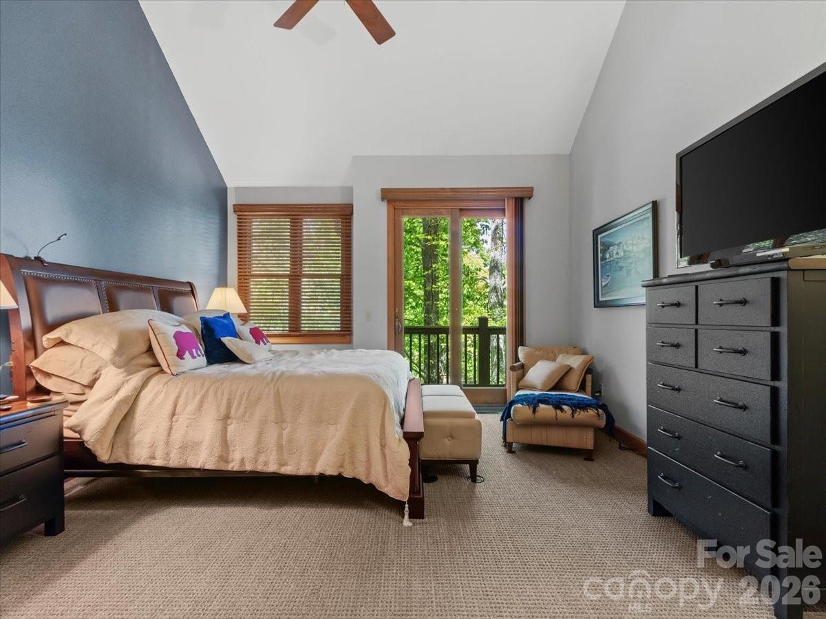 15 Ivy Point Lane Burnsville NC 28714