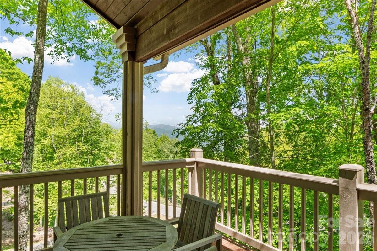 15 Ivy Point Lane Burnsville NC 28714