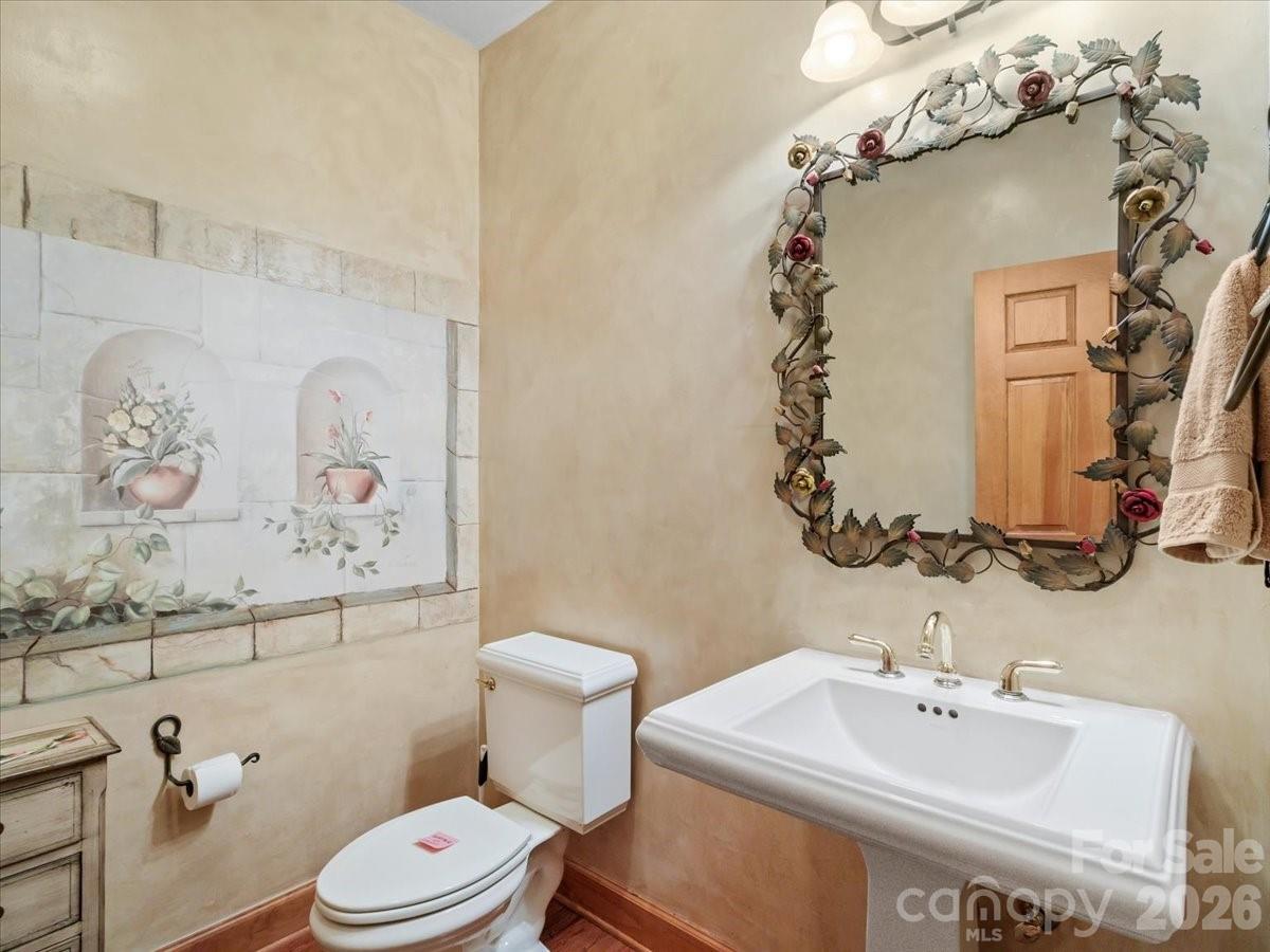 15 Ivy Point Lane Burnsville NC 28714