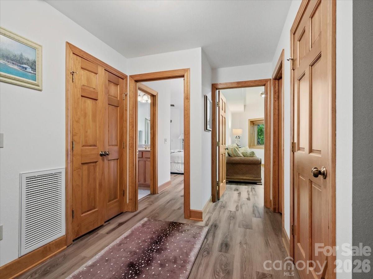 15 Ivy Point Lane Burnsville NC 28714