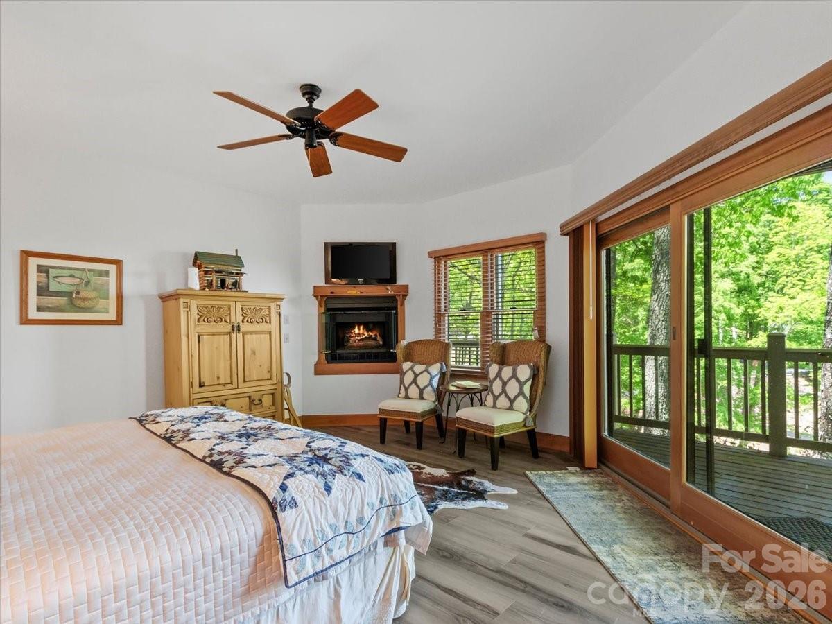 15 Ivy Point Lane Burnsville NC 28714