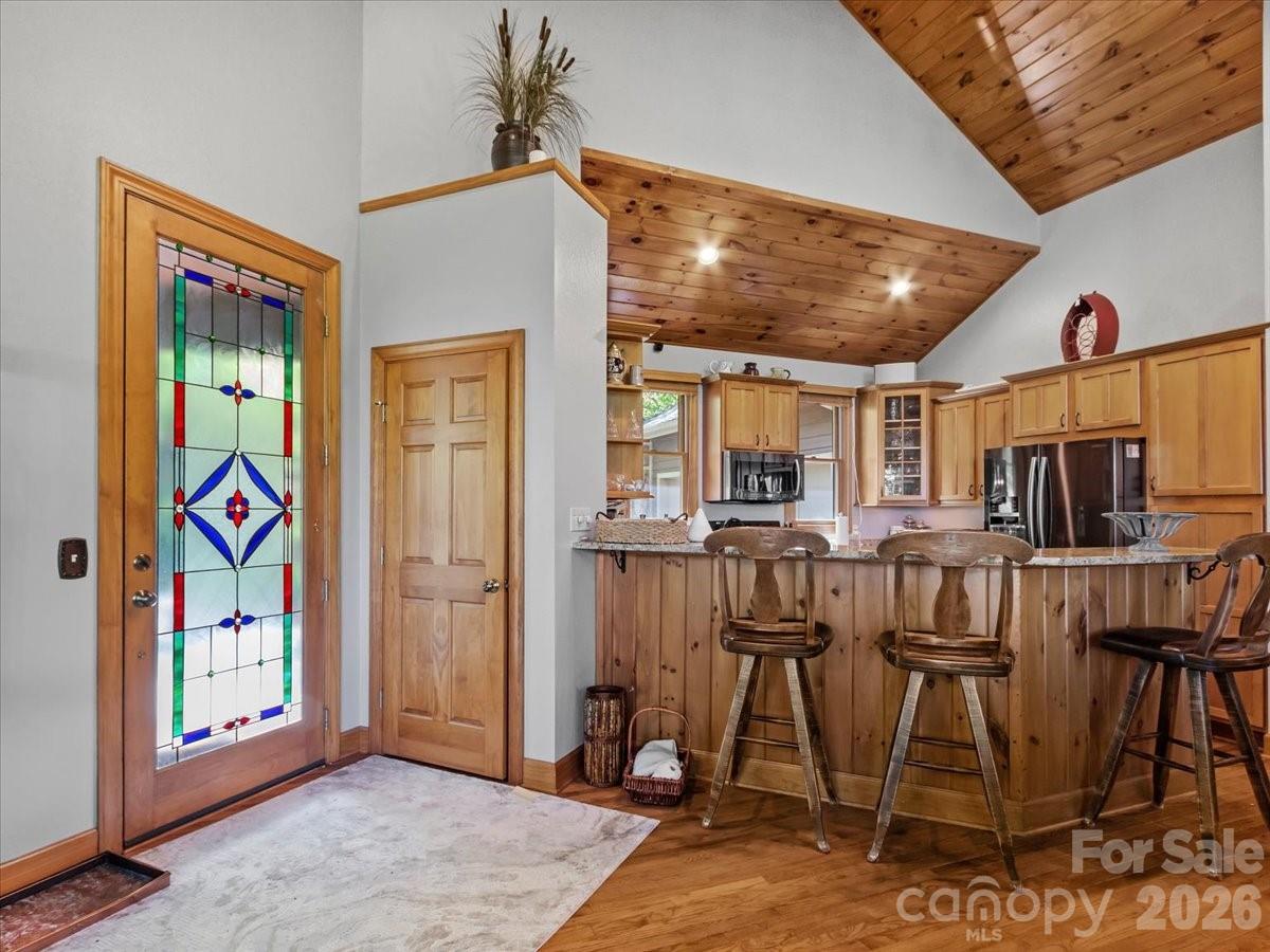15 Ivy Point Lane Burnsville NC 28714