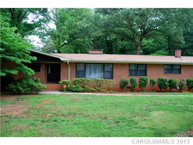6110 Woodbridge Road Charlotte NC 28227