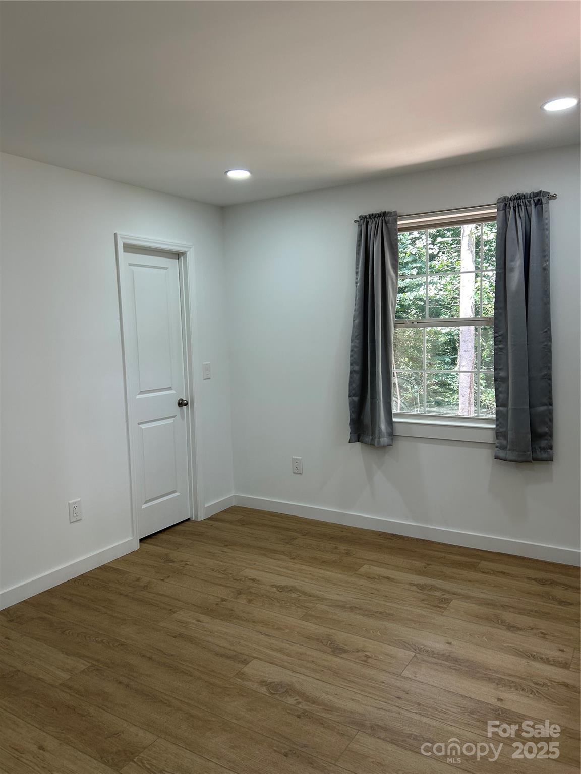 44 Deno Drive Asheville NC 28806