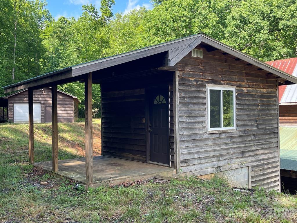 930 Copperhead Cove Sylva NC 28779