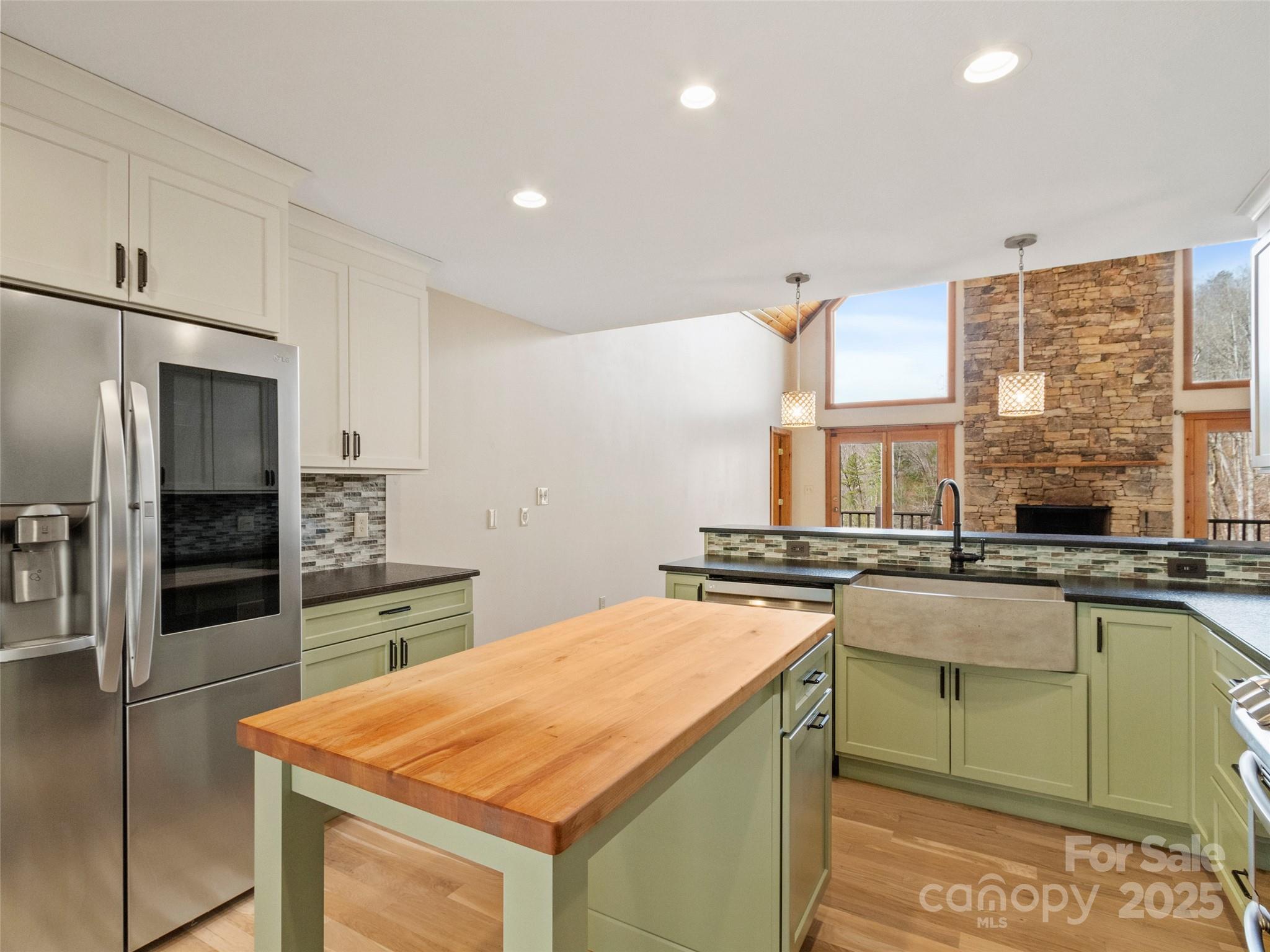 628 Cove Creek Lane Weaverville NC 28787