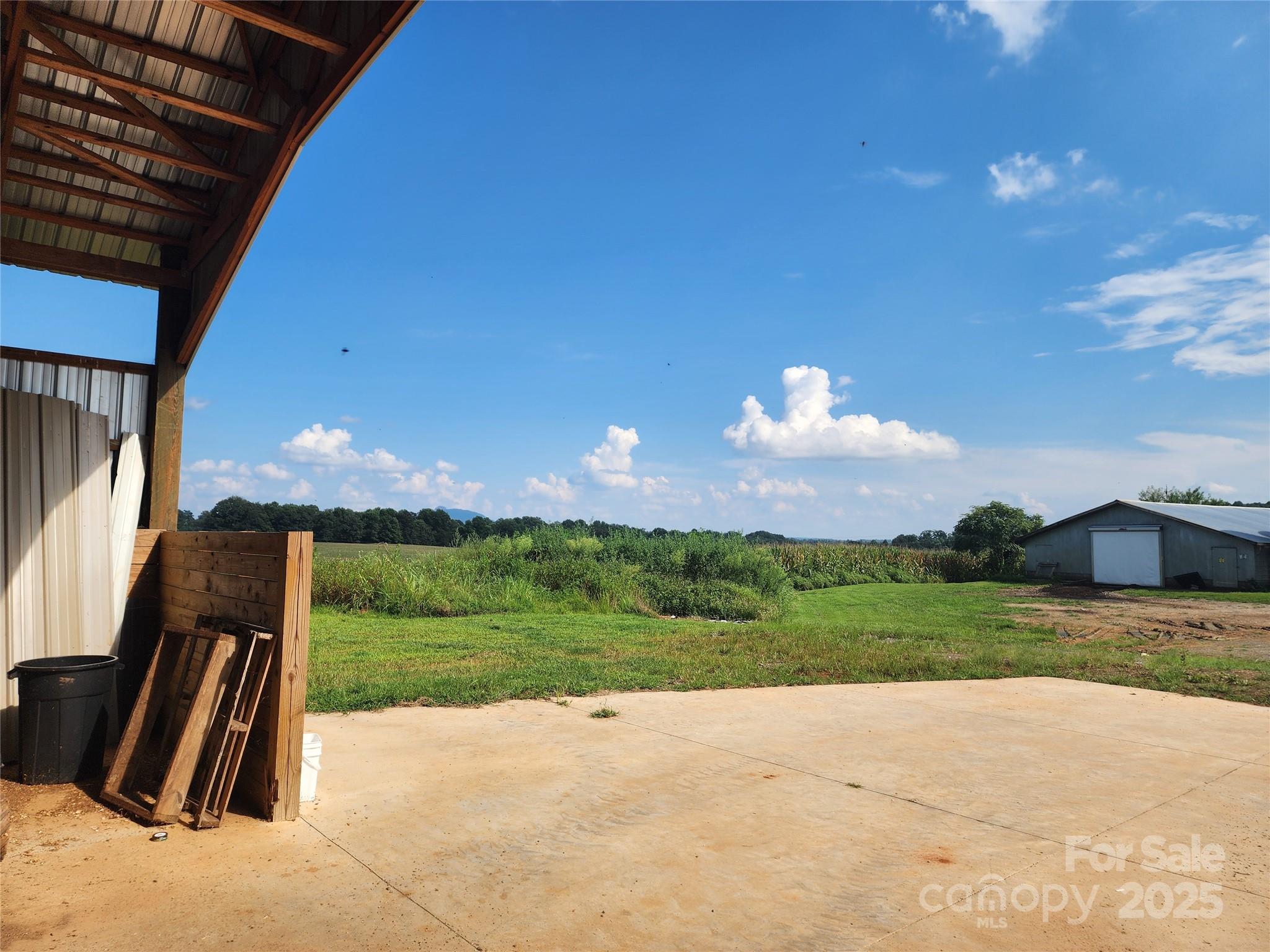 167 Buck Hollow Trail Ararat NC 27007