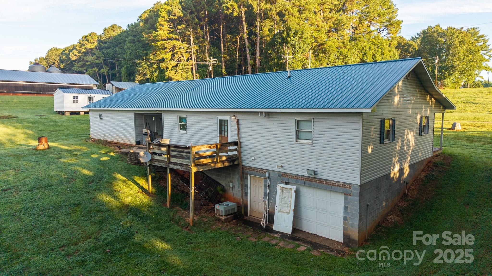 167 Buck Hollow Trail Ararat NC 27007