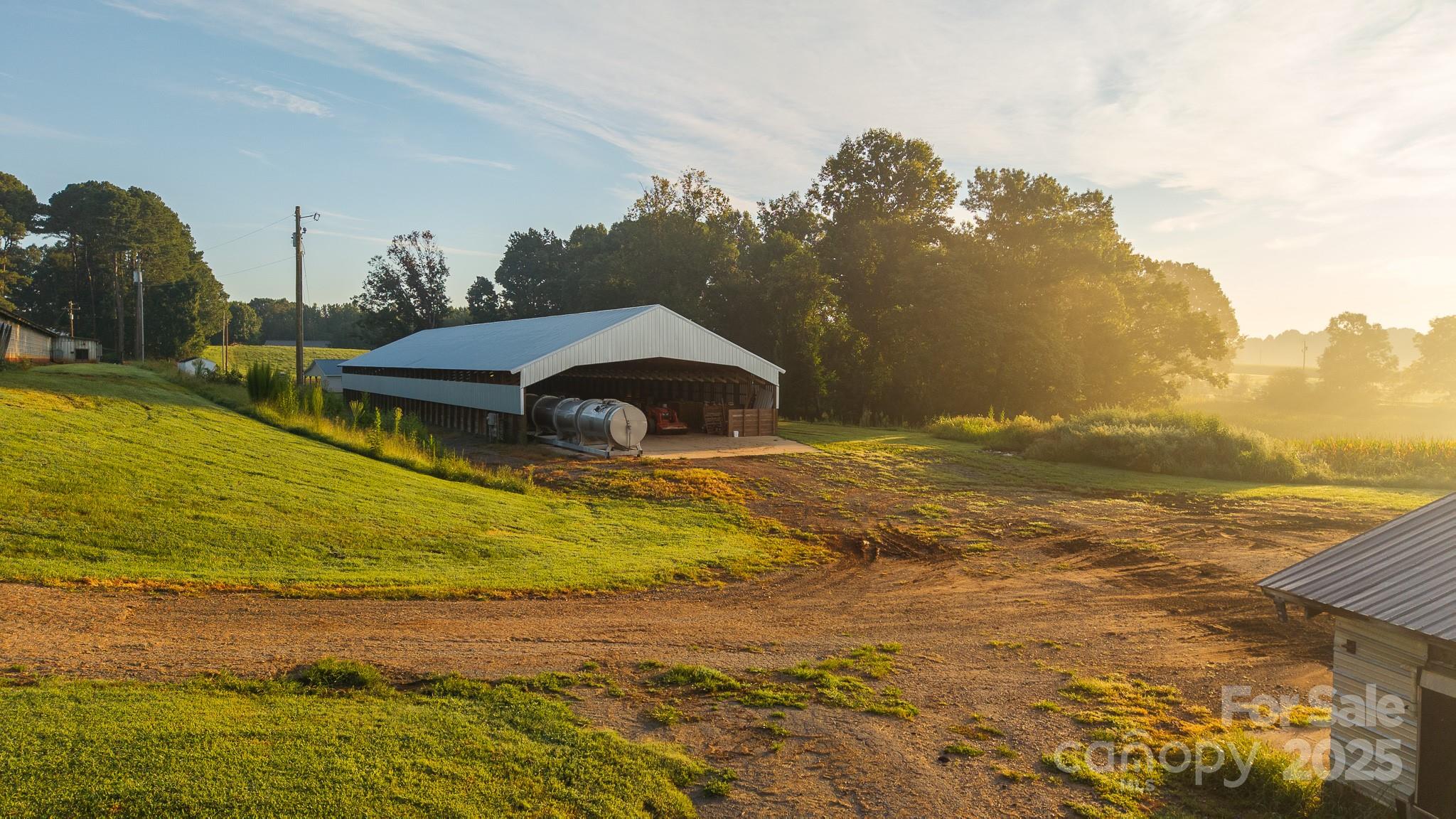 167 Buck Hollow Trail Ararat NC 27007