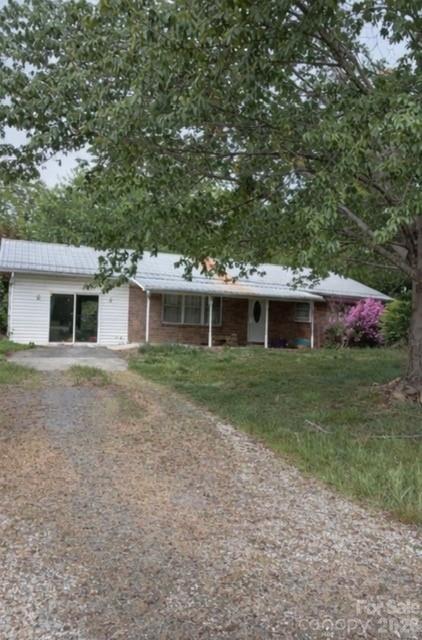 9839 W Pine Street Lowgap NC 27024