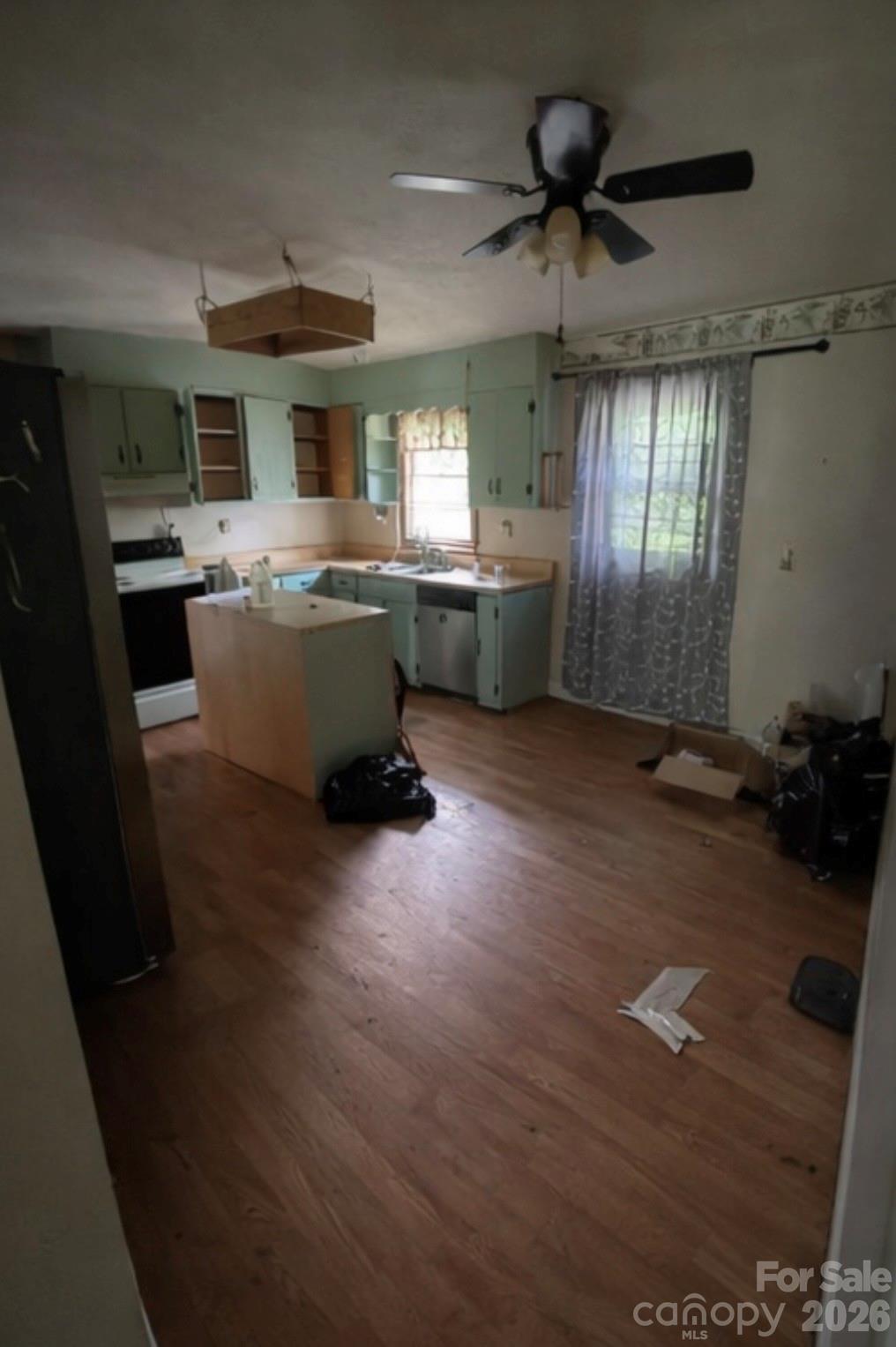 9839 W Pine Street Lowgap NC 27024