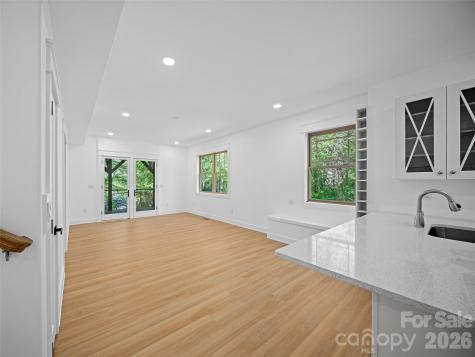 92 Cedar Street Asheville NC 28803