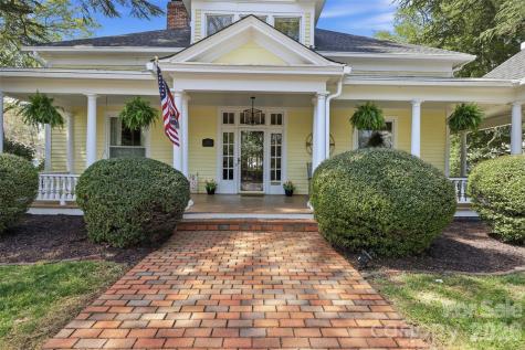 8 Vance Street Lexington NC 27292