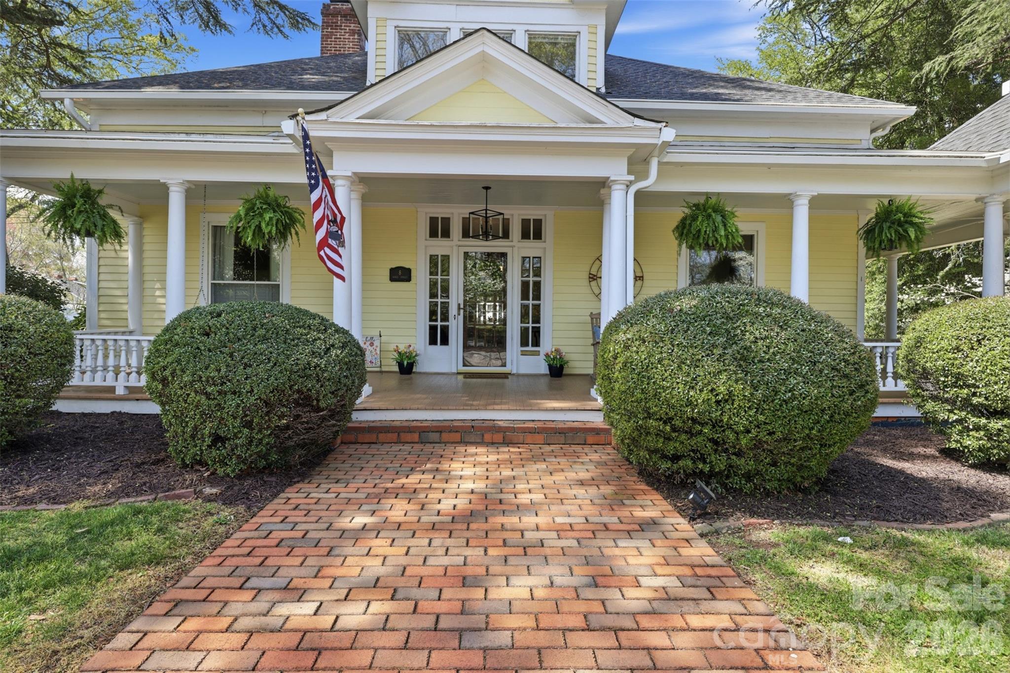 8 Vance Street Lexington NC 27292