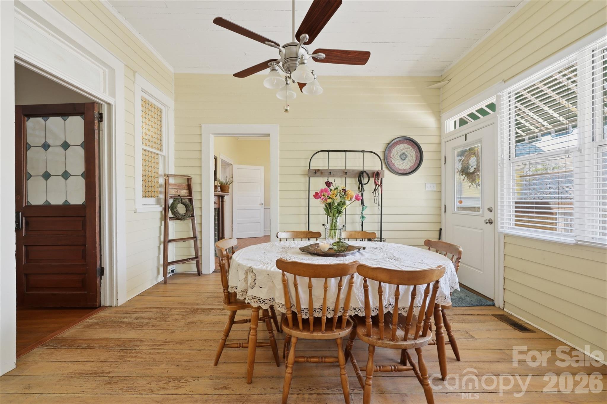 8 Vance Street Lexington NC 27292