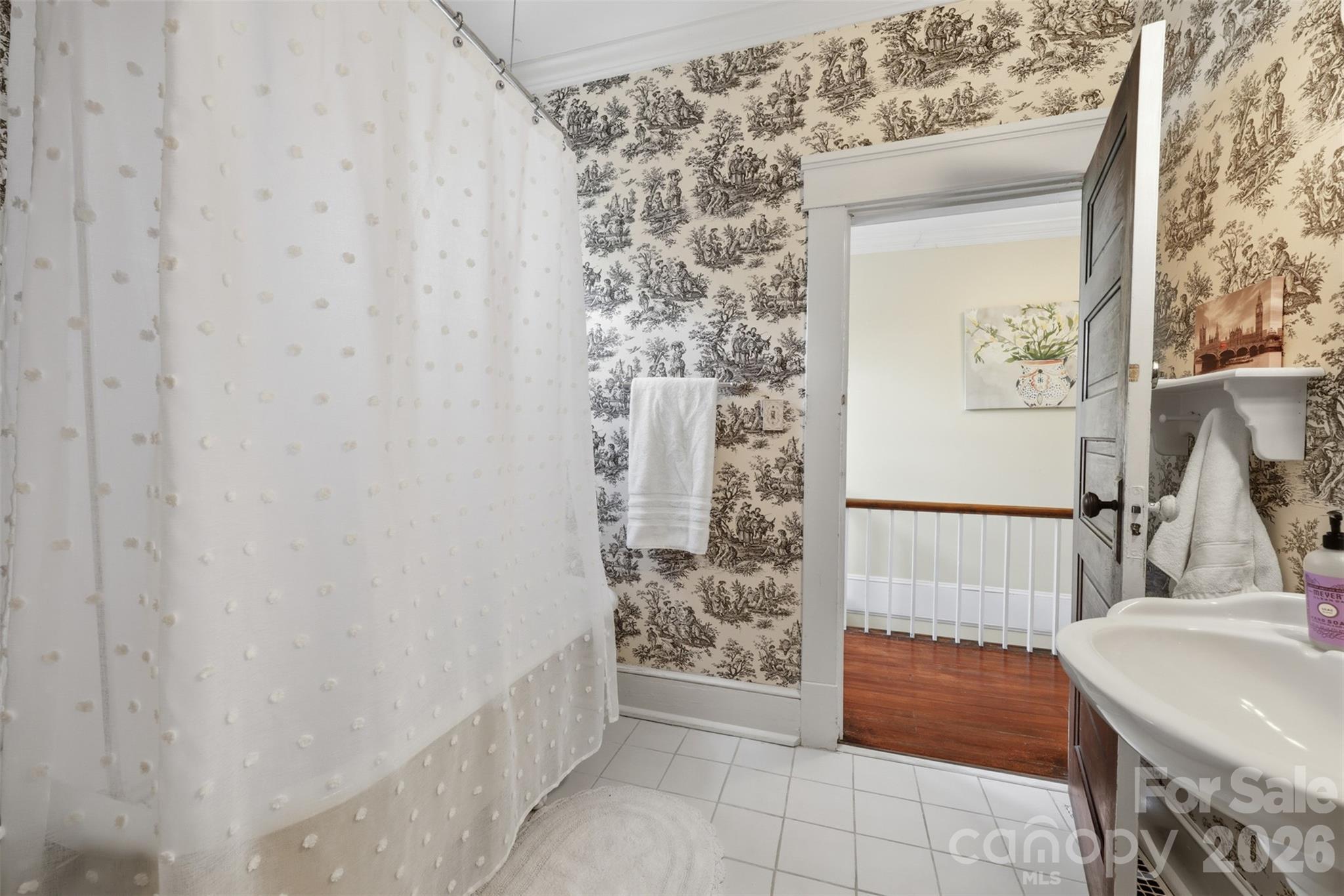 8 Vance Street Lexington NC 27292
