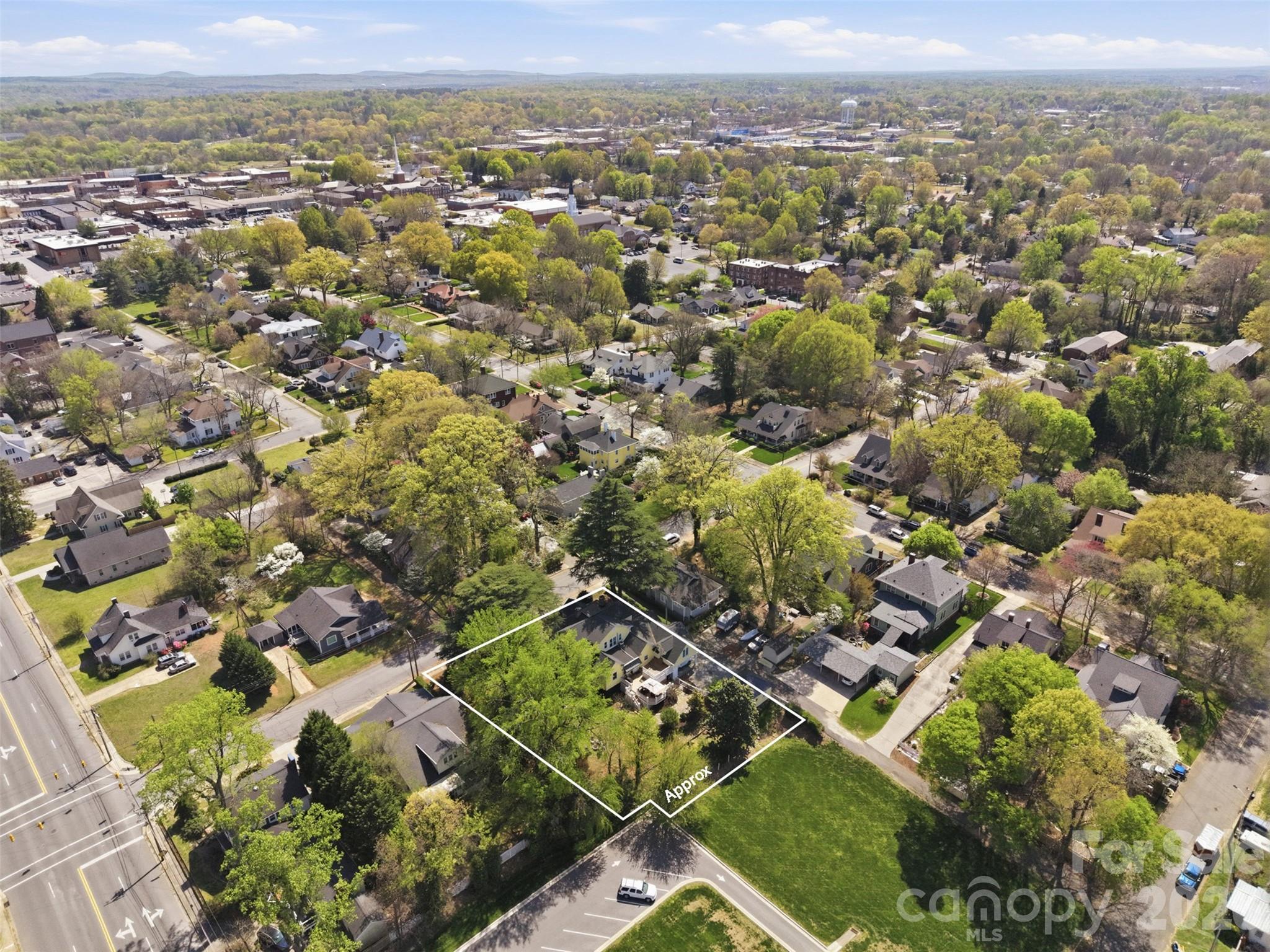8 Vance Street Lexington NC 27292
