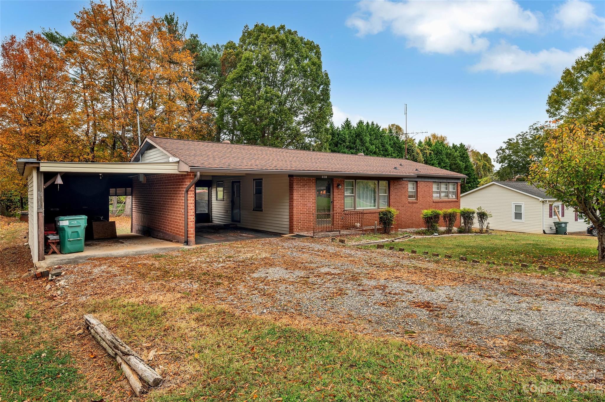 501 Thomas Drive Newton NC 28658