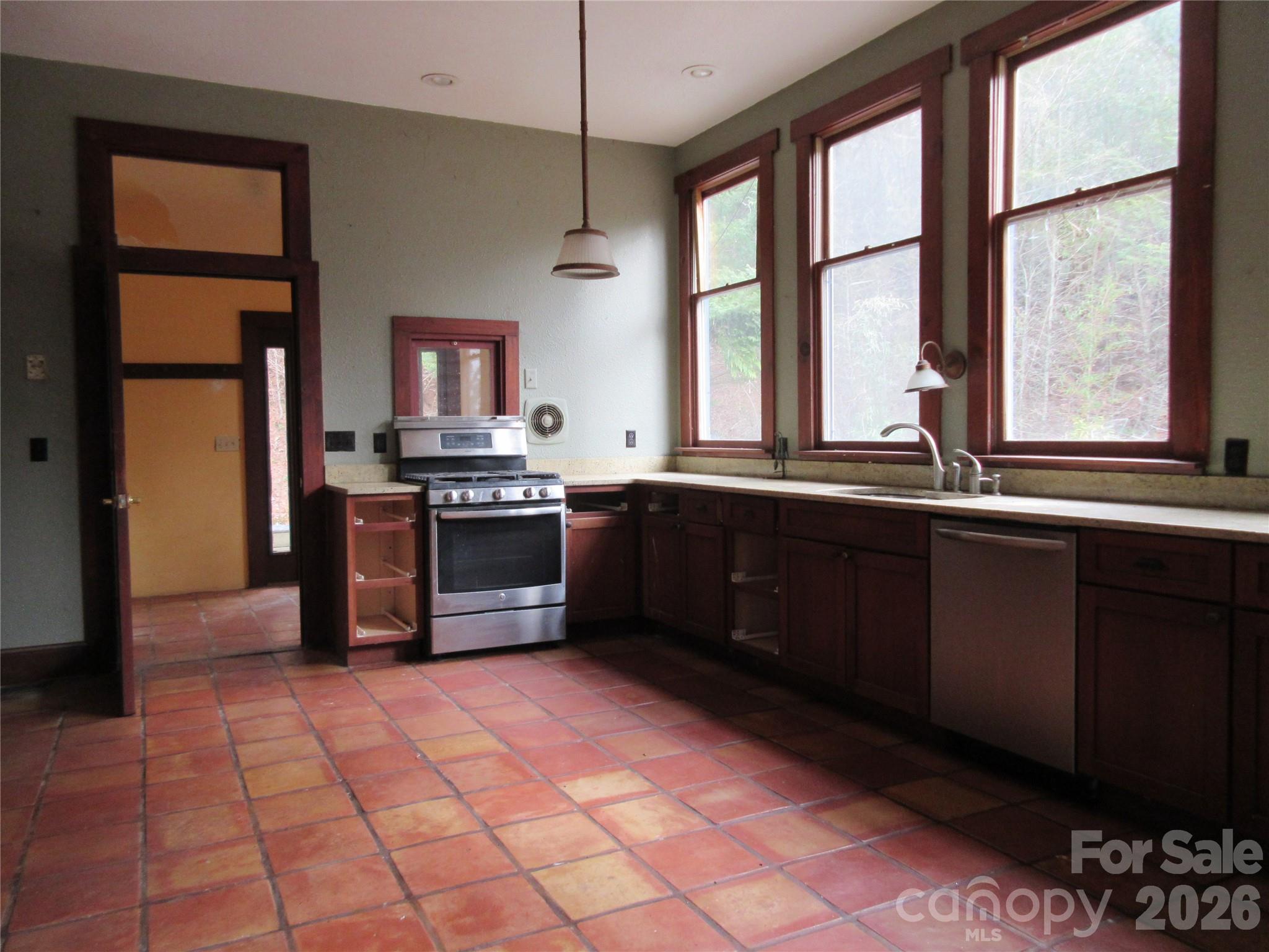 373 Shumont Road Black Mountain NC 28711