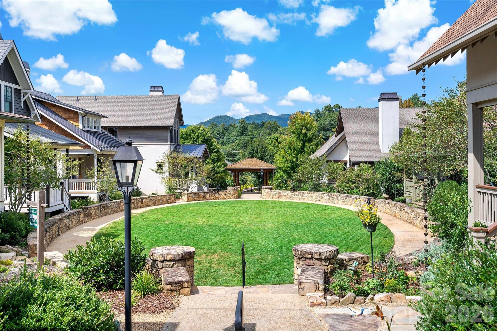9 Fay Jones Lane Black Mountain NC 28711
