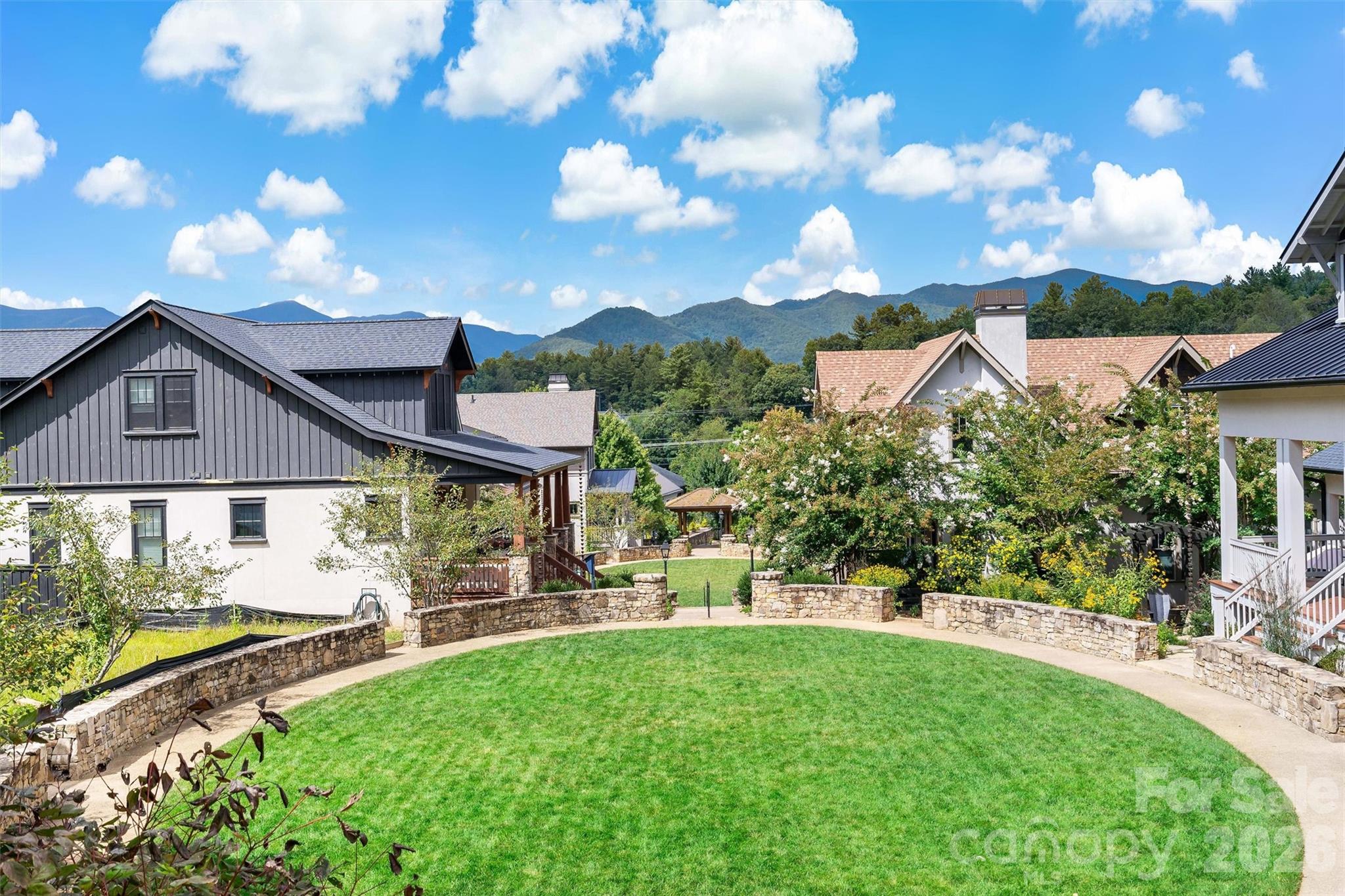 9 Fay Jones Lane Black Mountain NC 28711