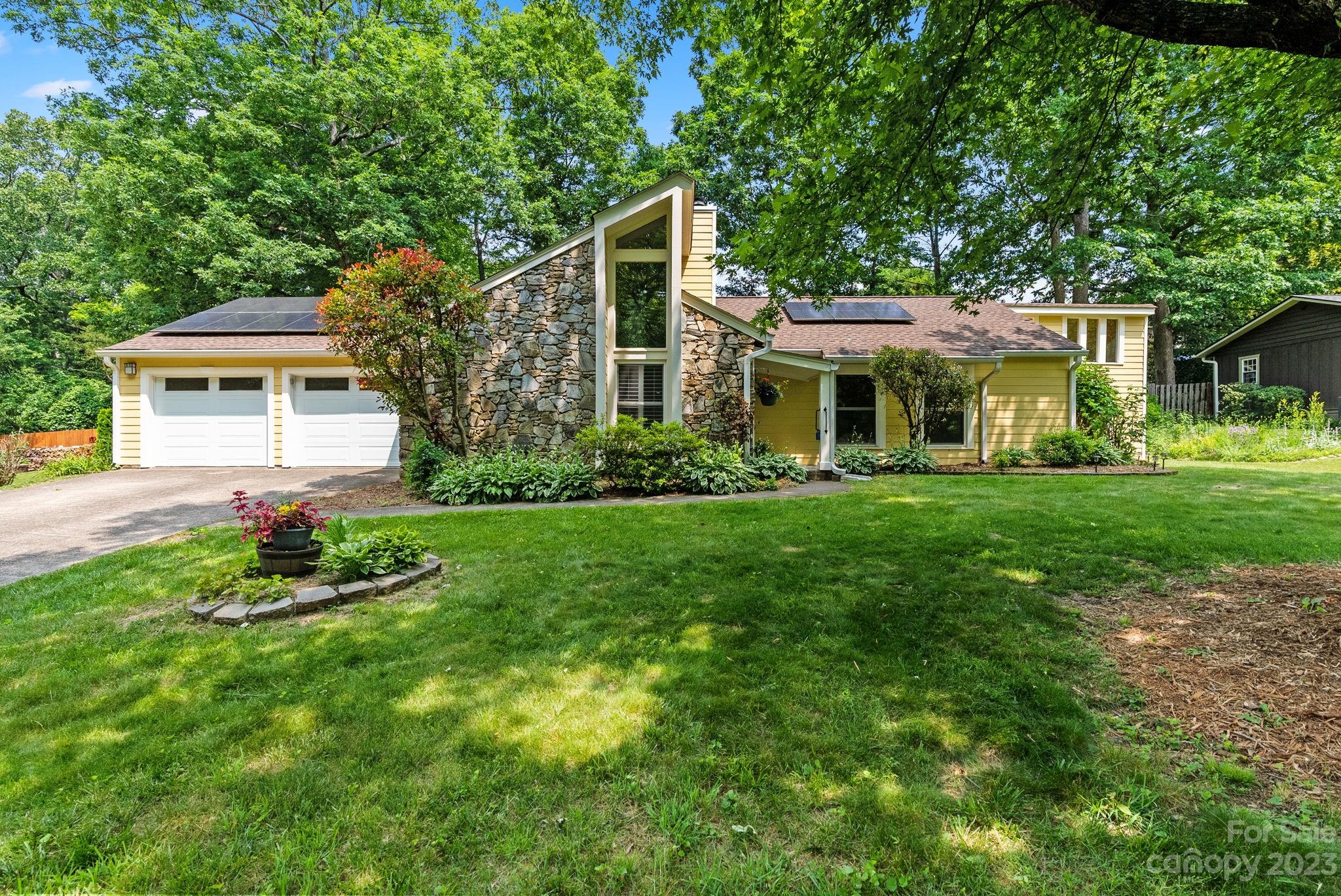 208 Woodland Court Black Mountain NC 28711