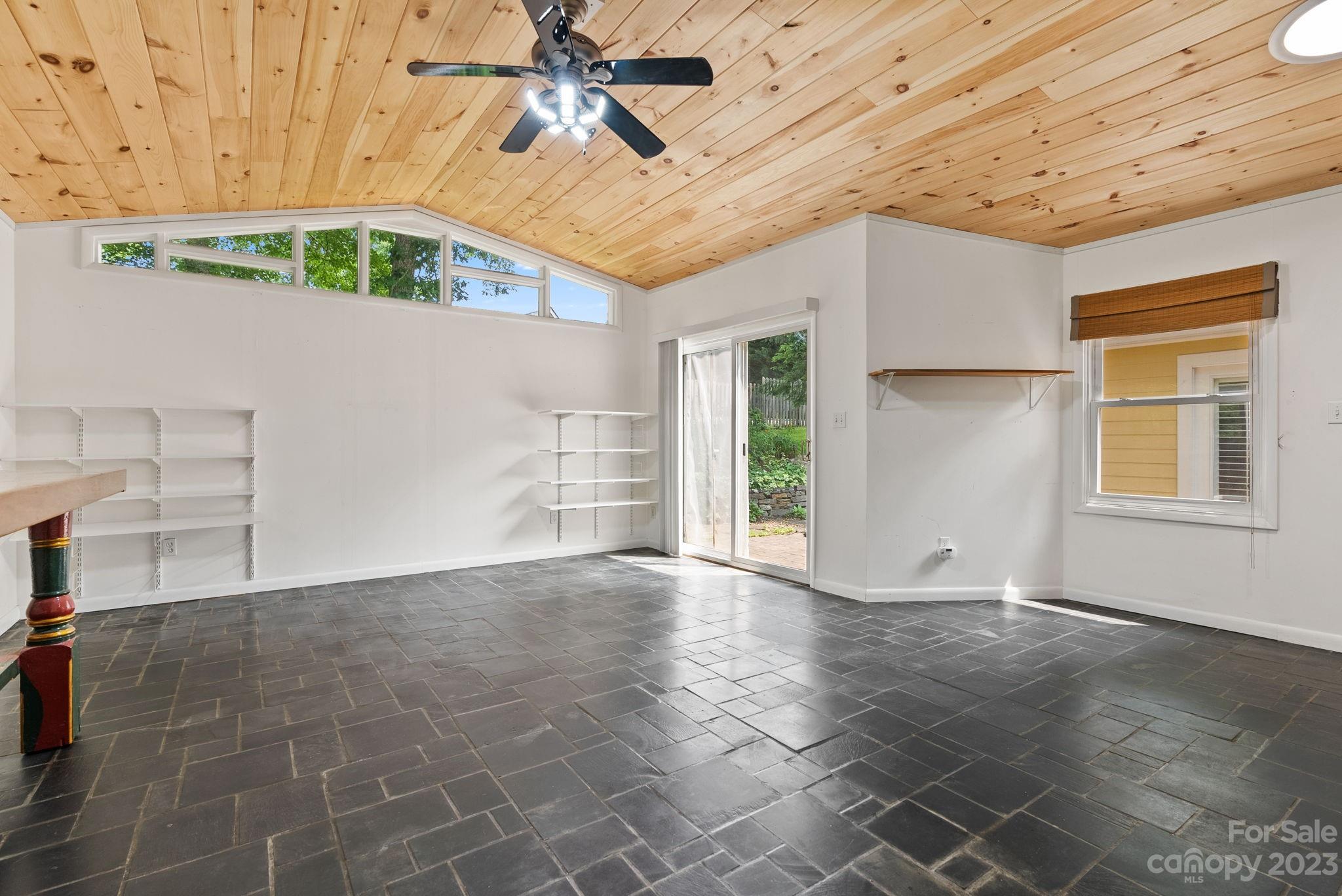 208 Woodland Court Black Mountain NC 28711