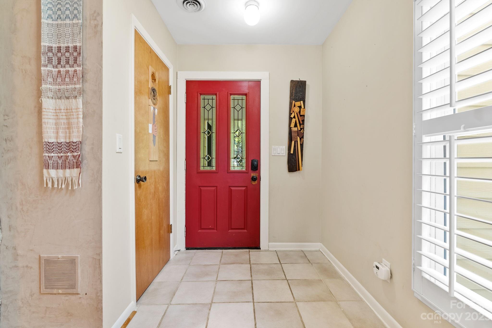 208 Woodland Court Black Mountain NC 28711