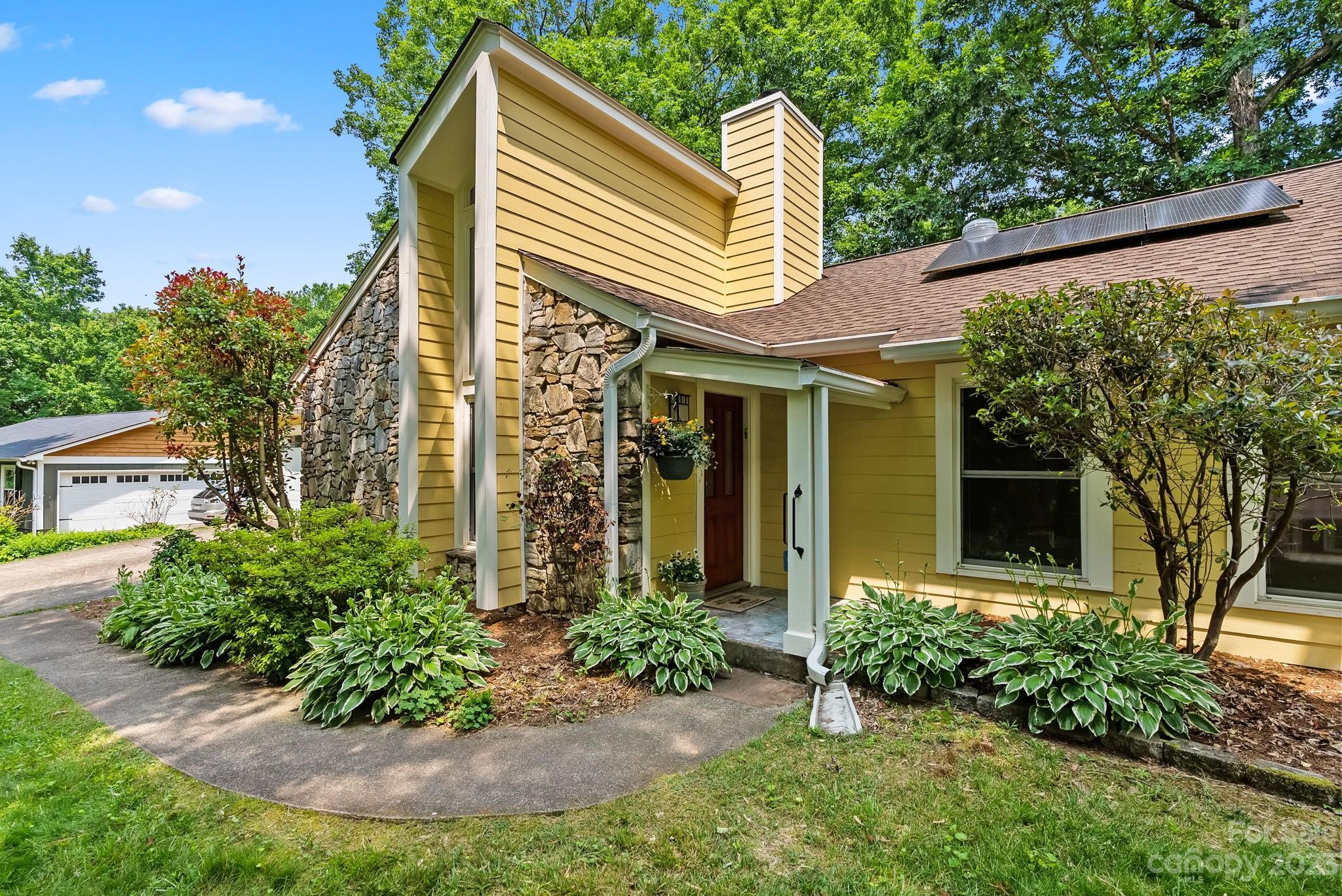 208 Woodland Court Black Mountain NC 28711