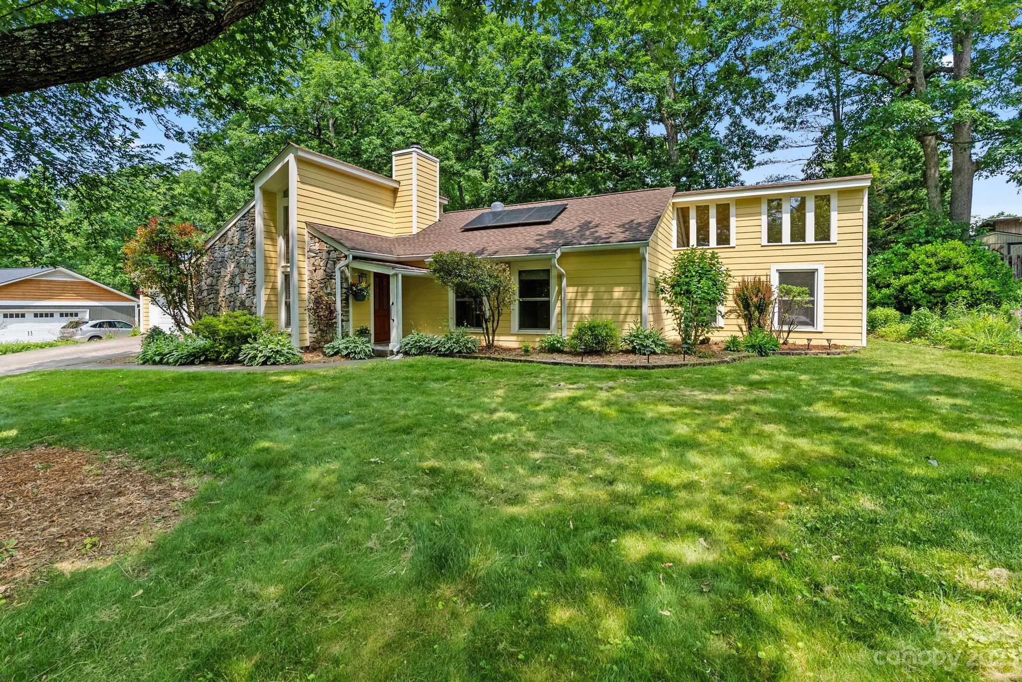 208 Woodland Court Black Mountain NC 28711