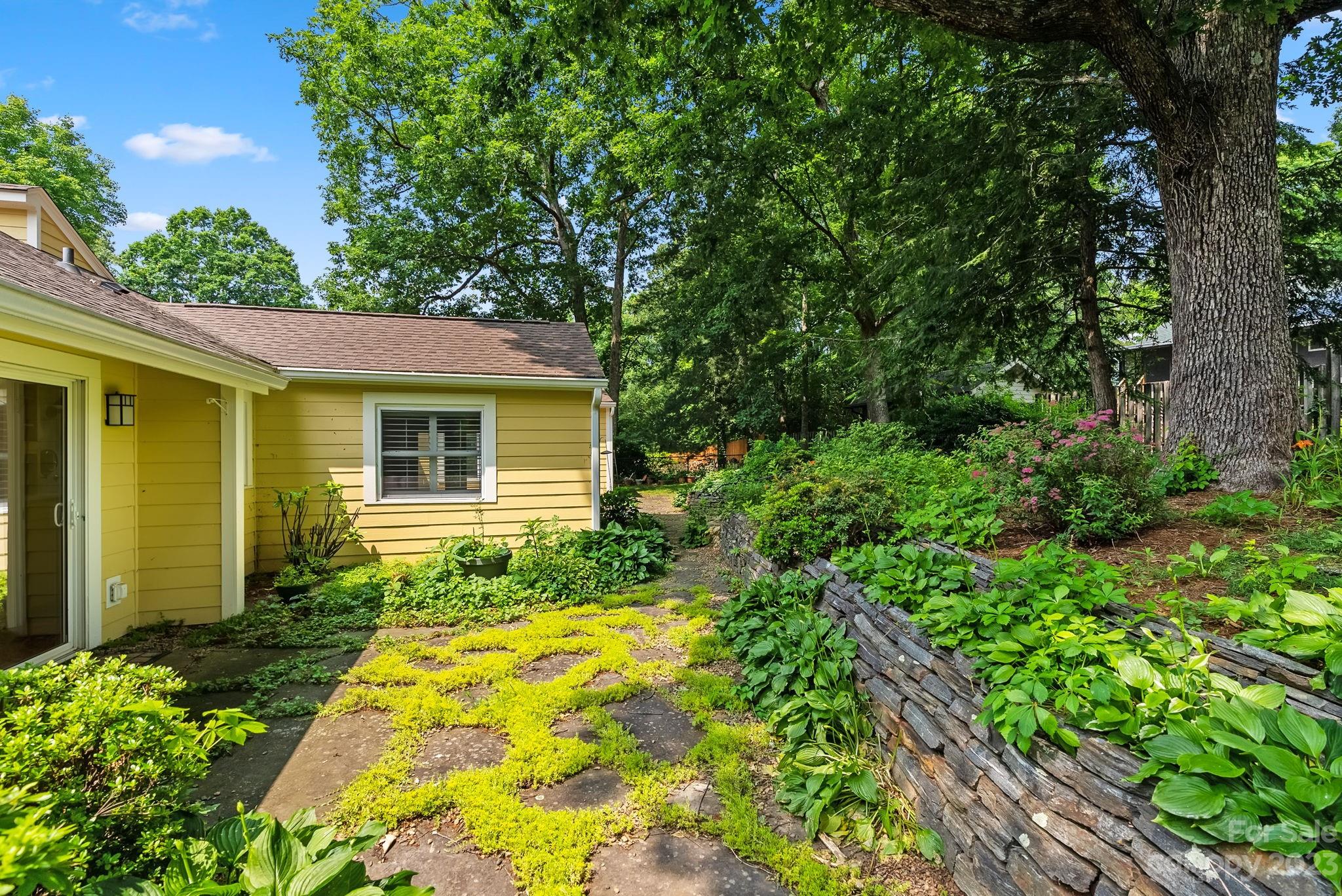 208 Woodland Court Black Mountain NC 28711