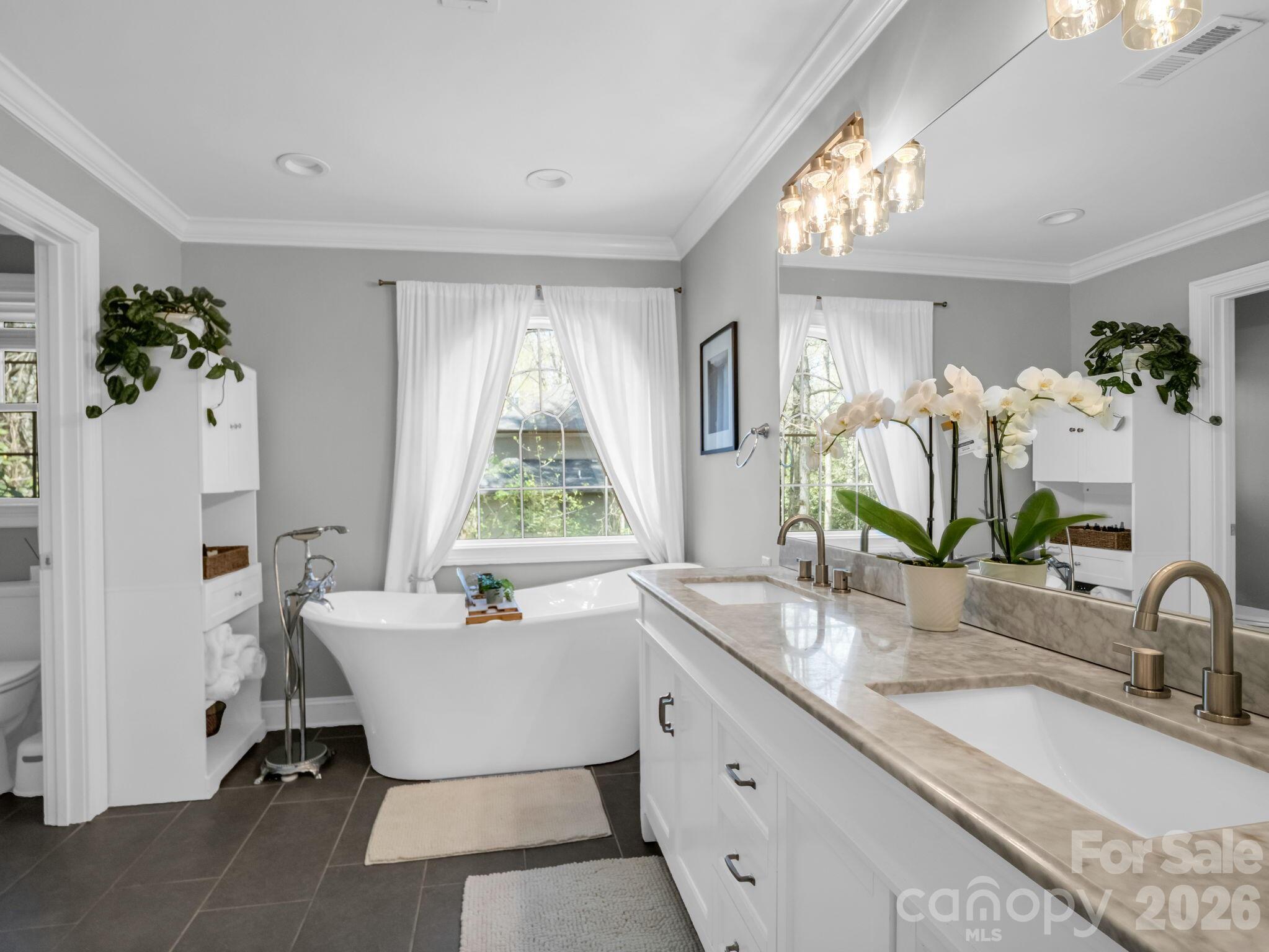 311 Red Fox Circle Asheville NC 28803