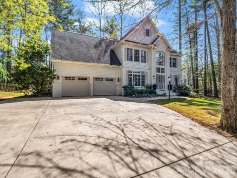 311 Red Fox Circle Asheville NC 28803