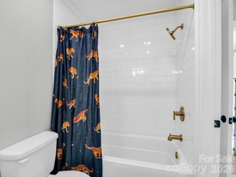 311 Red Fox Circle Asheville NC 28803