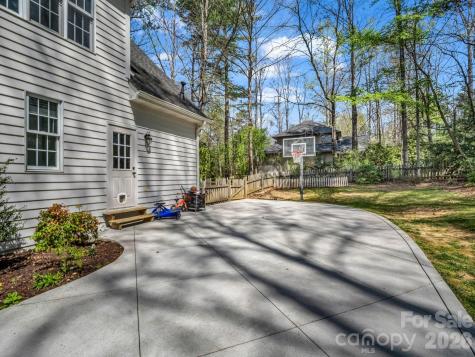 311 Red Fox Circle Asheville NC 28803