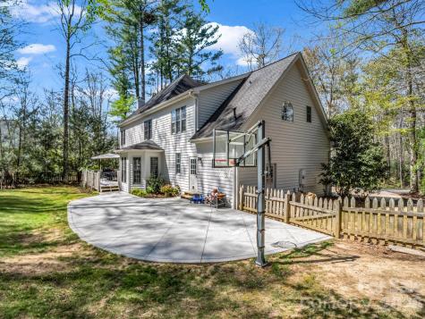 311 Red Fox Circle Asheville NC 28803