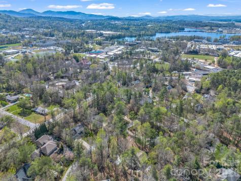 311 Red Fox Circle Asheville NC 28803