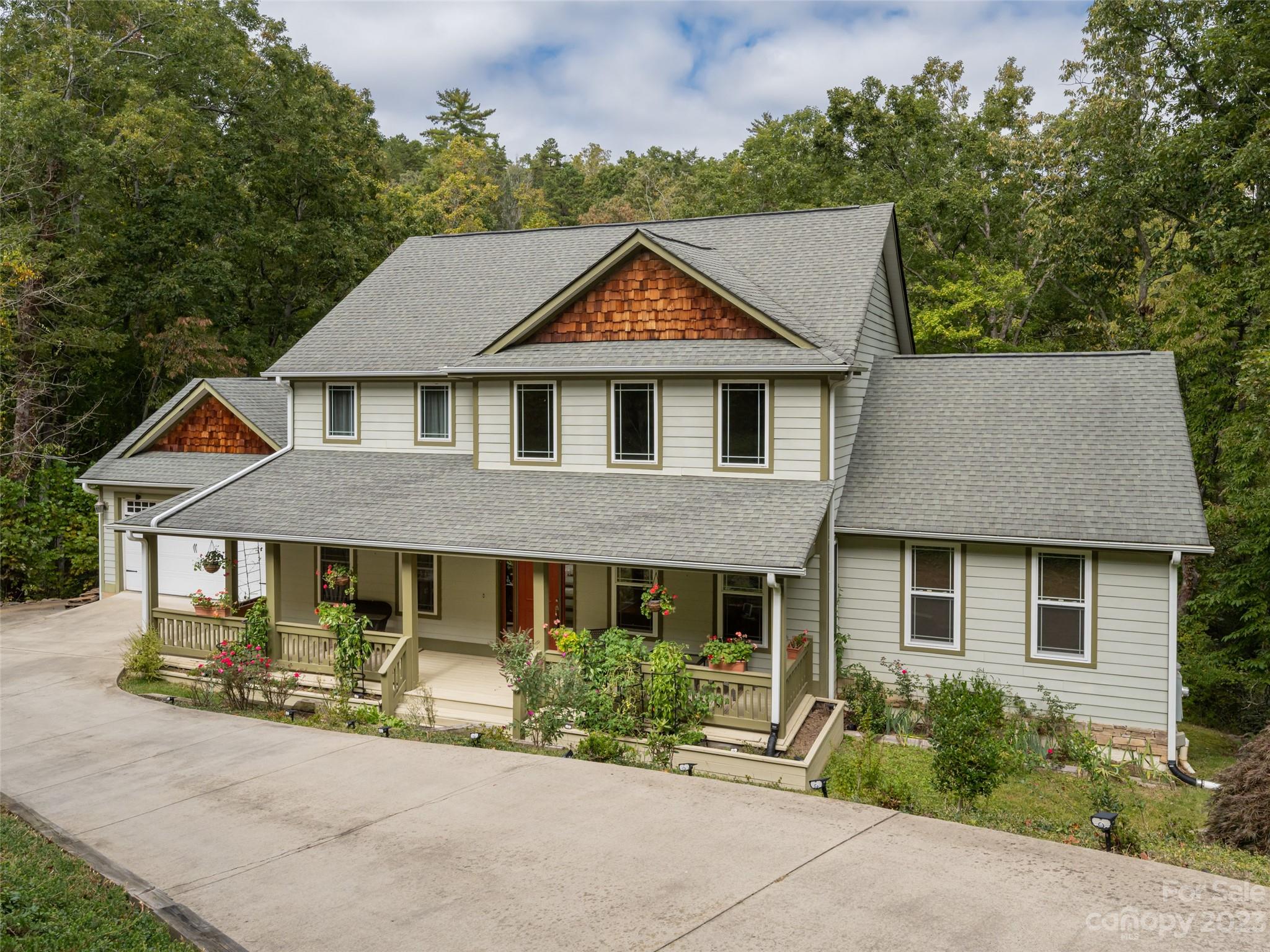 423 Purple Finch Court Arden NC 28704