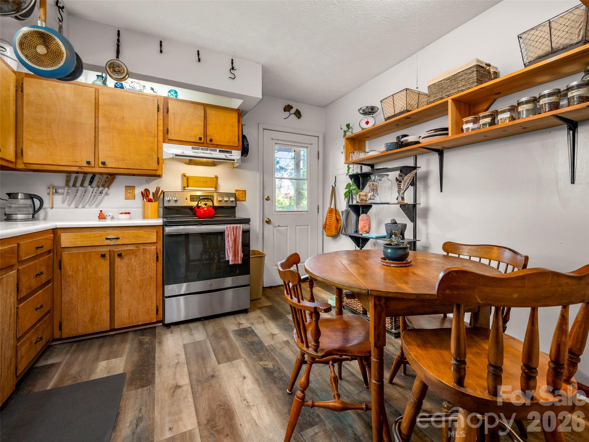 1737 Shano Drive Hendersonville NC 28791