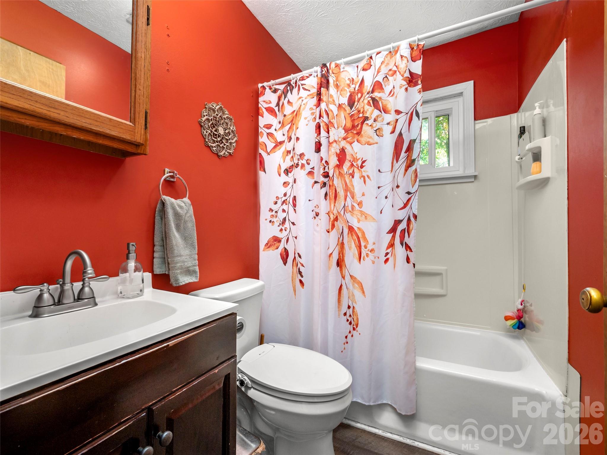 1737 Shano Drive Hendersonville NC 28791