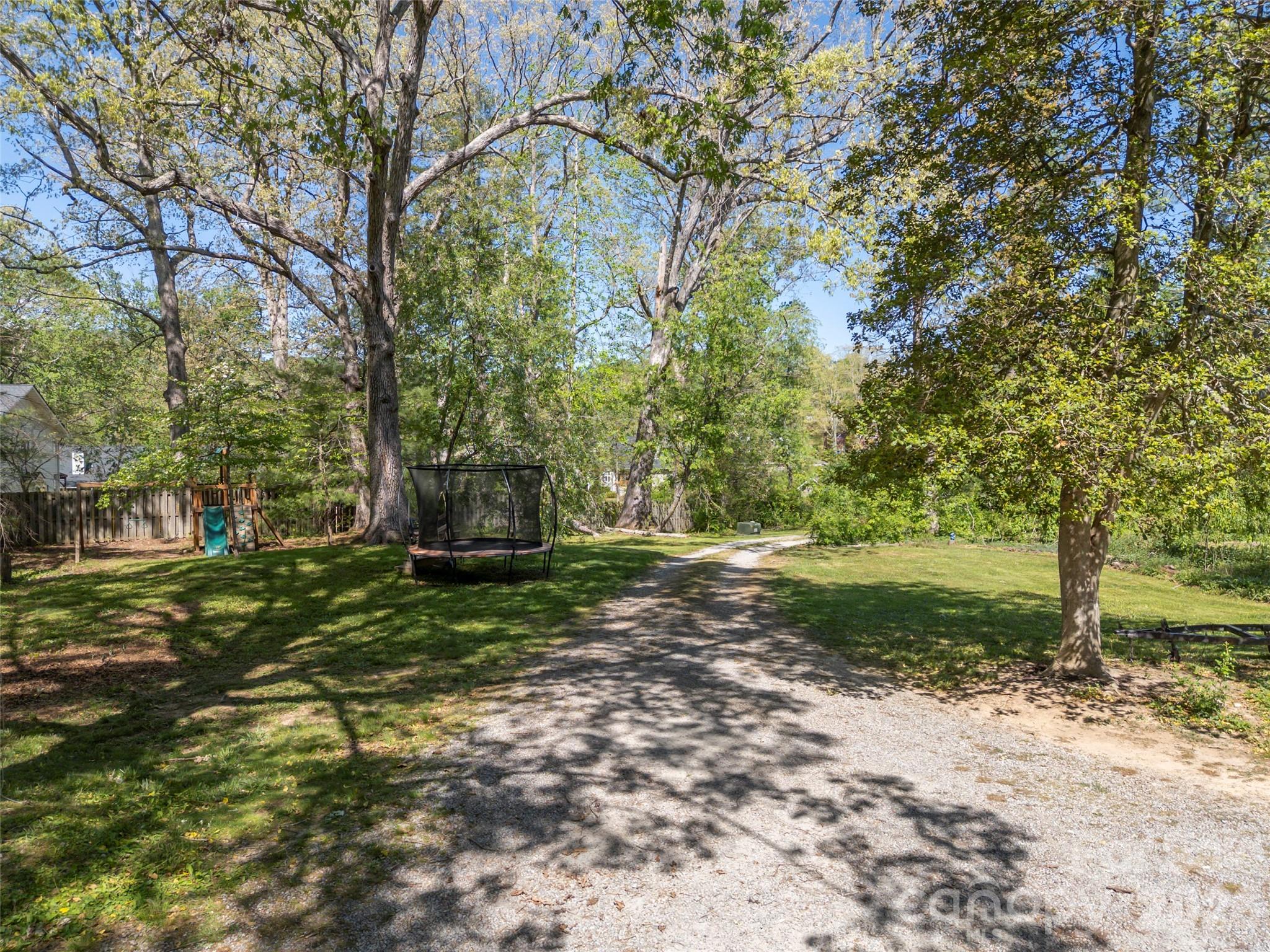 1737 Shano Drive Hendersonville NC 28791