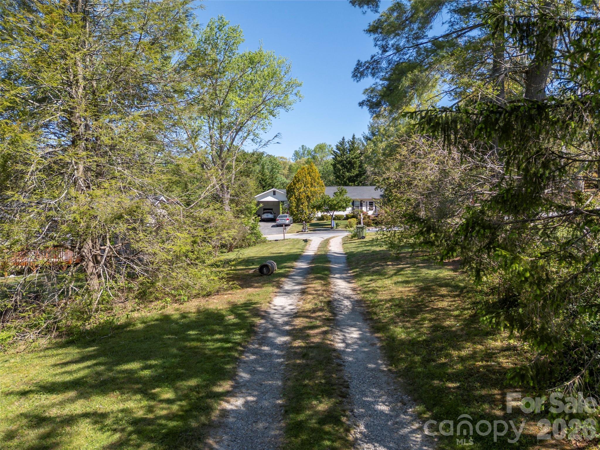 1737 Shano Drive Hendersonville NC 28791