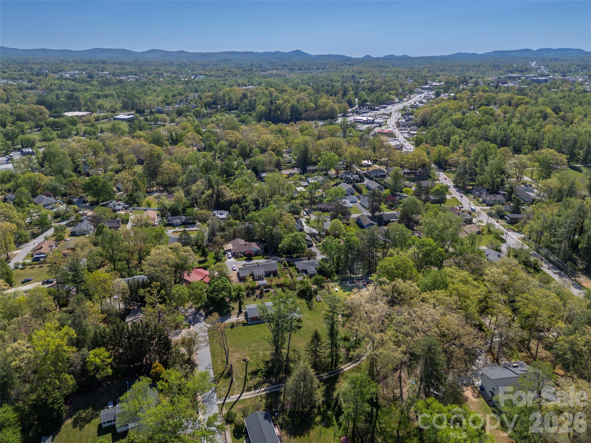 1737 Shano Drive Hendersonville NC 28791