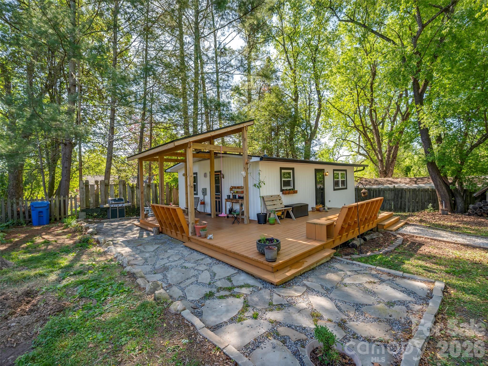1737 Shano Drive Hendersonville NC 28791