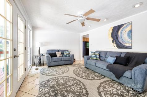 35 Pope Road Brevard NC 28712