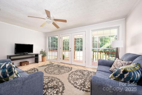 35 Pope Road Brevard NC 28712