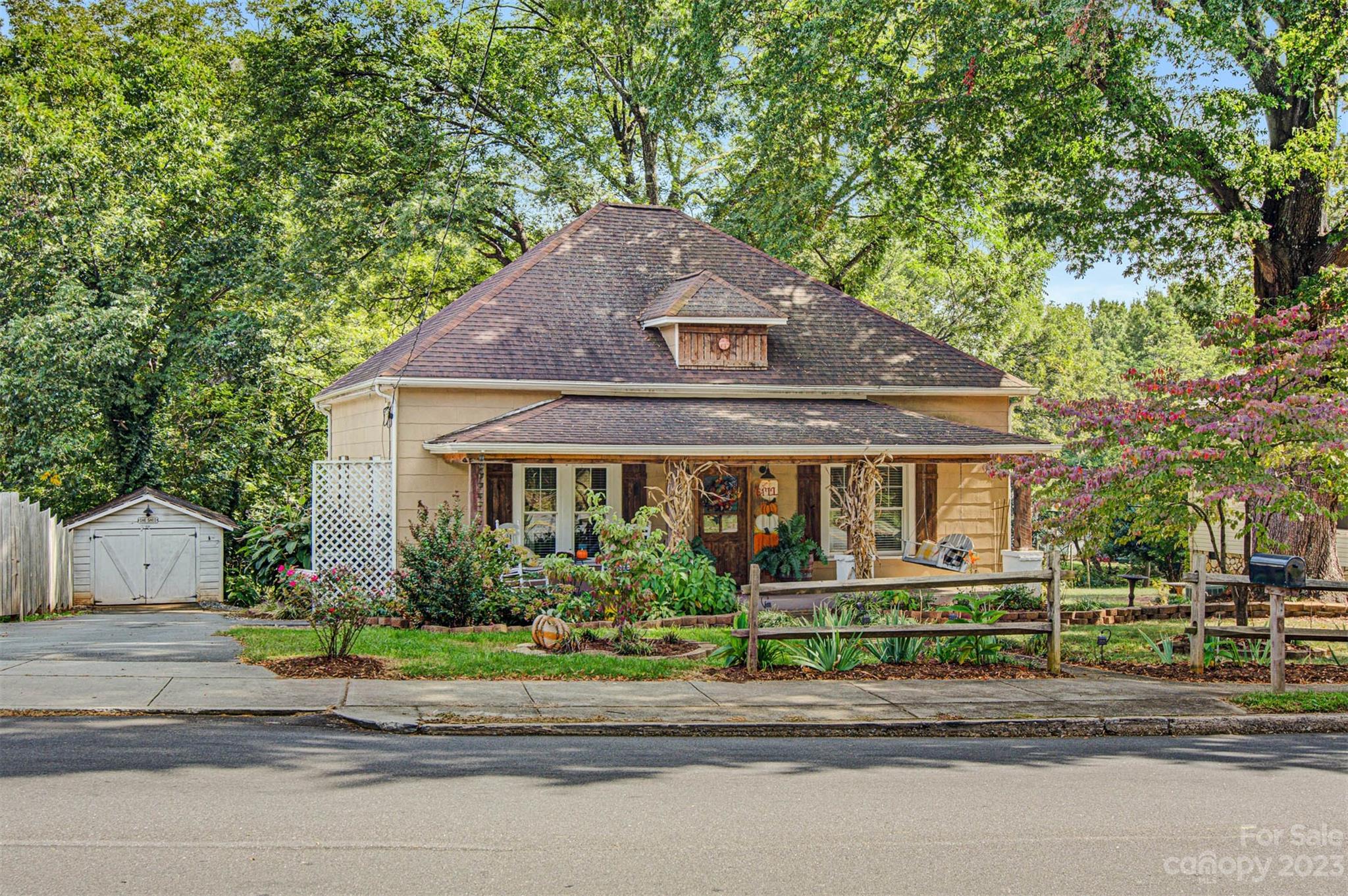 415 W C Street Newton NC 28658