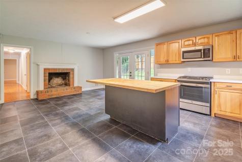 16 Beechwood Road Asheville NC 28805